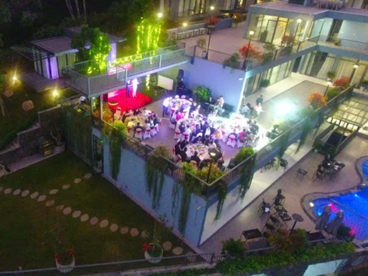 z6800904544996_85b627b18d54c4979d9ba20f07712323